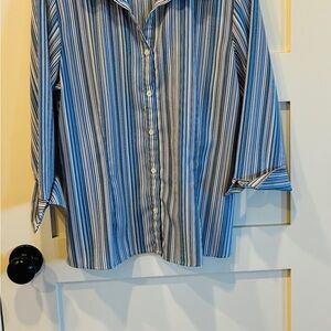 Croft & Barrow Blue Striped Women's Shirt